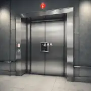 是否有特殊情况下可以允许其他人进入电梯吗？如果是的话应该遵循哪些规定和程序来进行这样的决定？