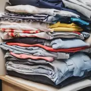 折叠时如何保持衣服整洁?