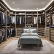 卧室的衣柜应该如何设计以及如何解决空间不足的问题?